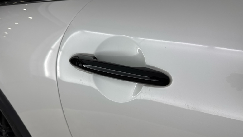 MINI Hatchback 135kW Cooper S Level 2 33kWh 3dr Auto Electric Hatchback